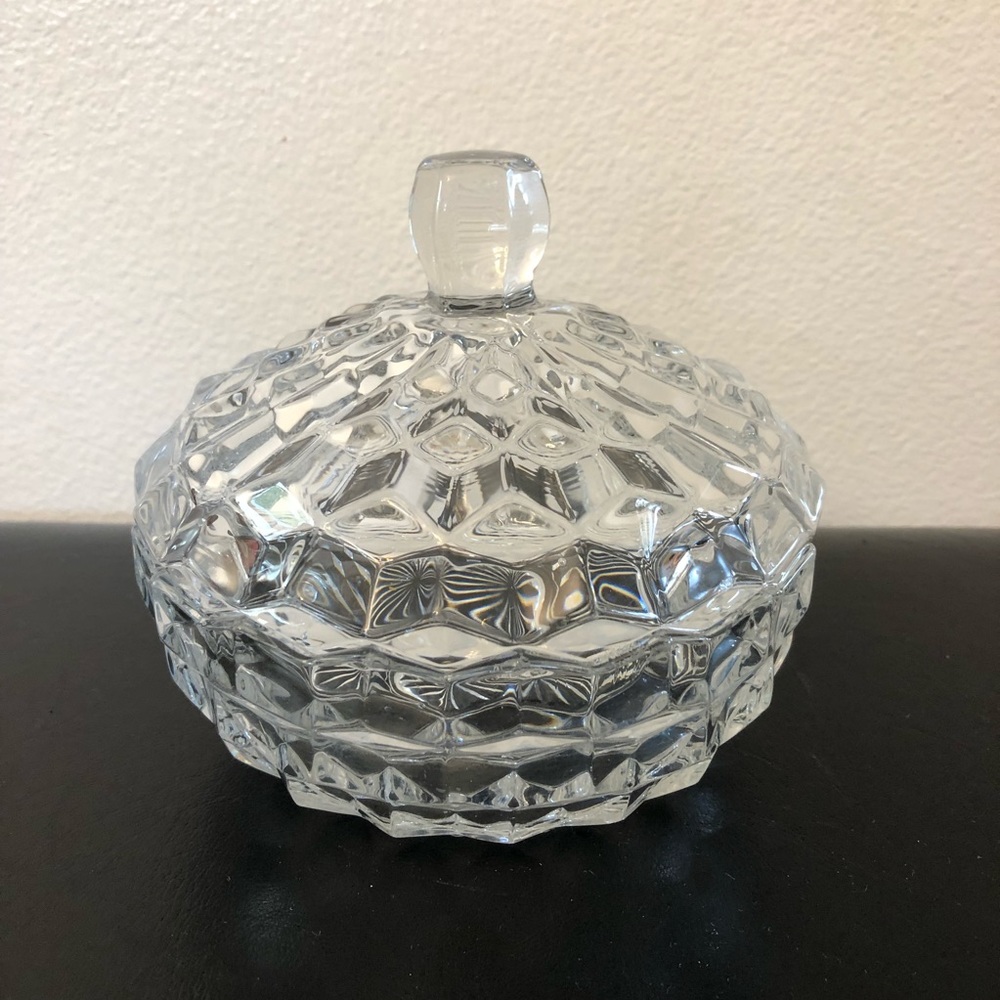 Vintage/ cube crystal glass covered Candy dish/ Candy dish